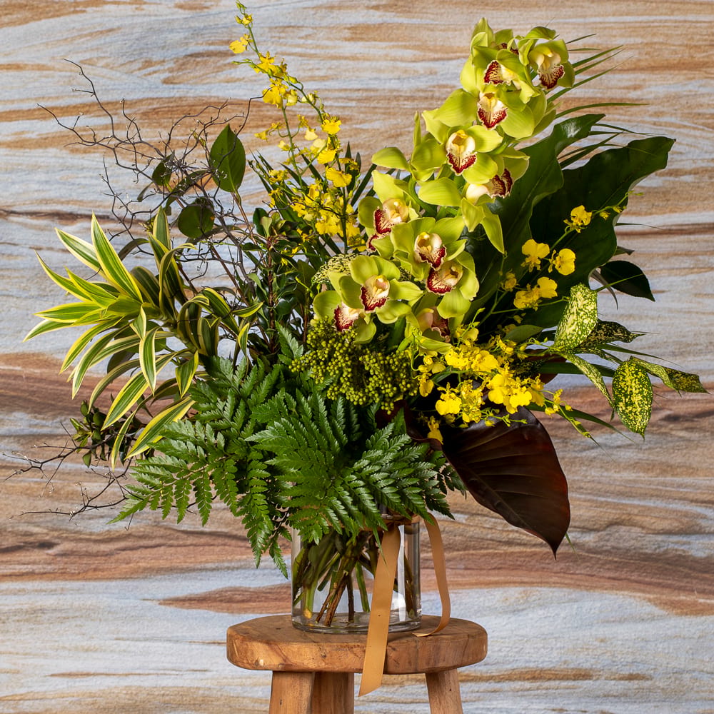 TropicÃ¡lia Flower arrangement