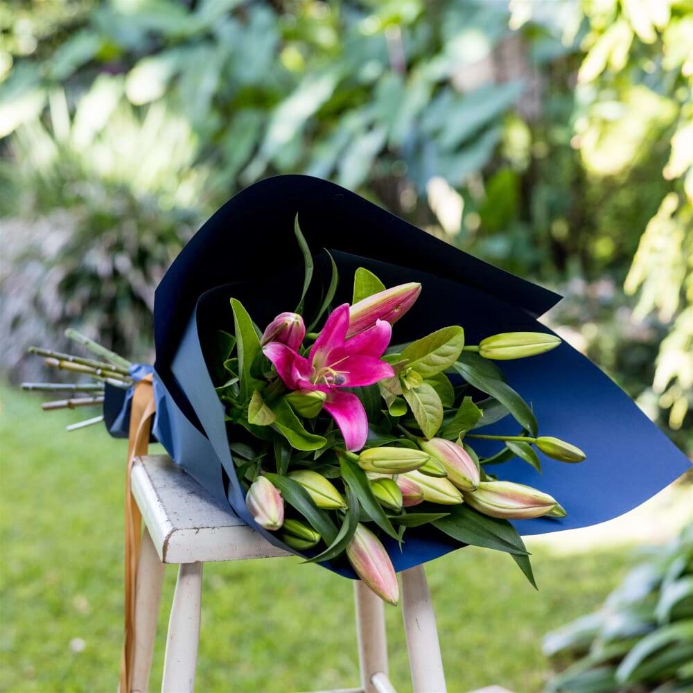 LILIES - Mother`s Day Collection
